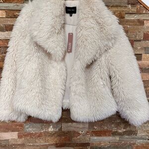 Love Tree Women's Plush Cream Teddy Jacket